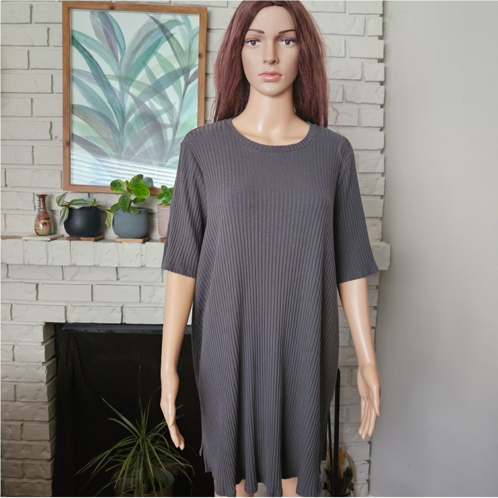 Gray Ribbed Women's Top